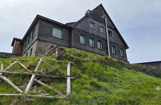 Schronisko PTTK “Pod Łabskim Szczytem”