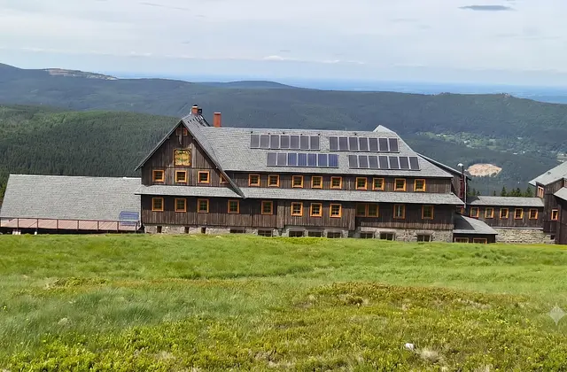 Schronisko PTTK „Na Hali Szrenickiej”