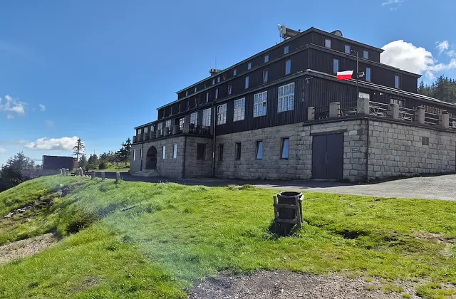 Schronisko PTTK “Odrodzenie”