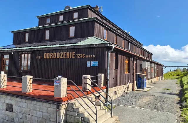 Schronisko PTTK “Odrodzenie”